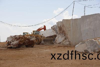 塞(sai)浦路斯(si)灰(hui)鑛山